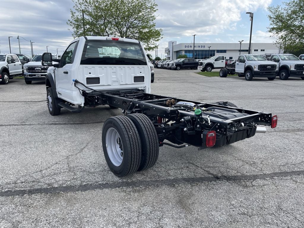 2025 Ford F-450SD — detail view