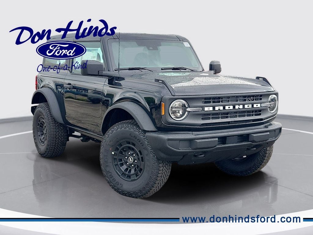 2026 Ford Bronco Base in Shadow Black — front three-quarter view