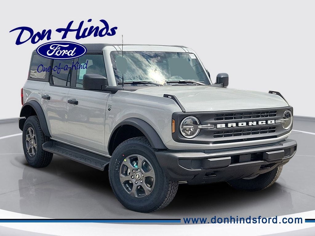 2026 Ford Bronco Big Bend in Avalanche Gray — front three-quarter view