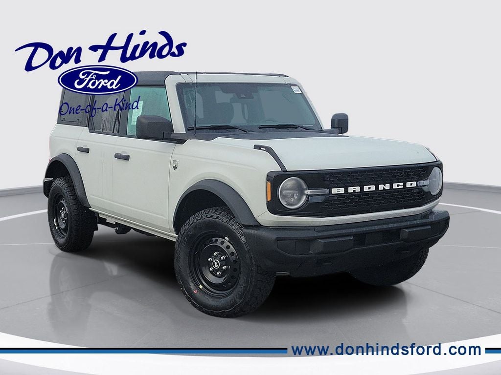 2026 Ford Bronco Big Bend in Avalanche Gray — front three-quarter view