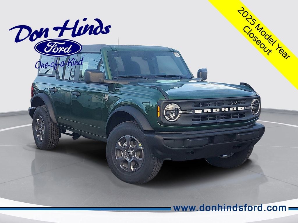 2025 Ford Bronco Big Bend in Eruption Green Metallic — front three-quarter view