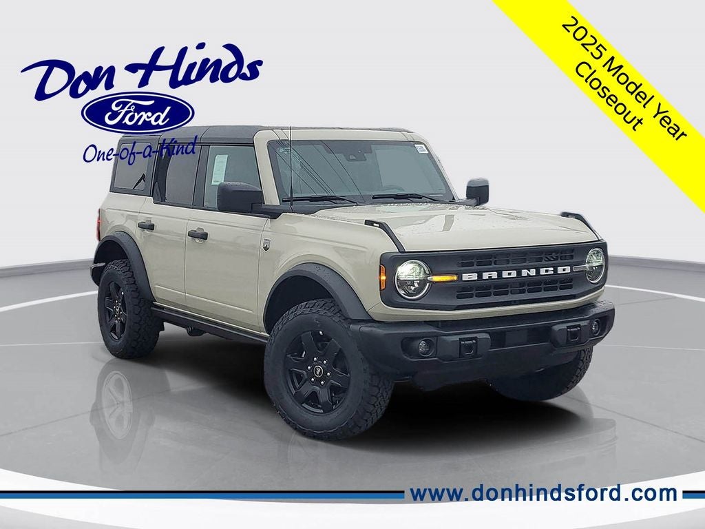 2025 Ford Bronco Big Bend in Desert Sand — front three-quarter view