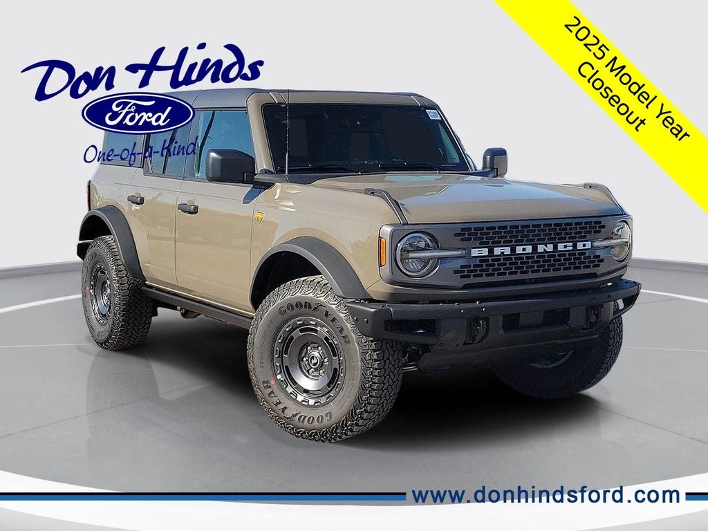 2025 Ford Bronco Badlands in Marsh Gray — front three-quarter view