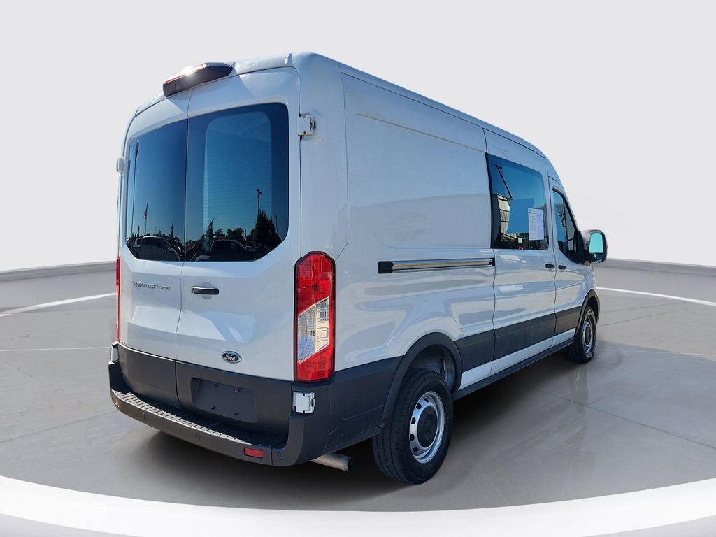 2023 Ford Transit-250 — interior view